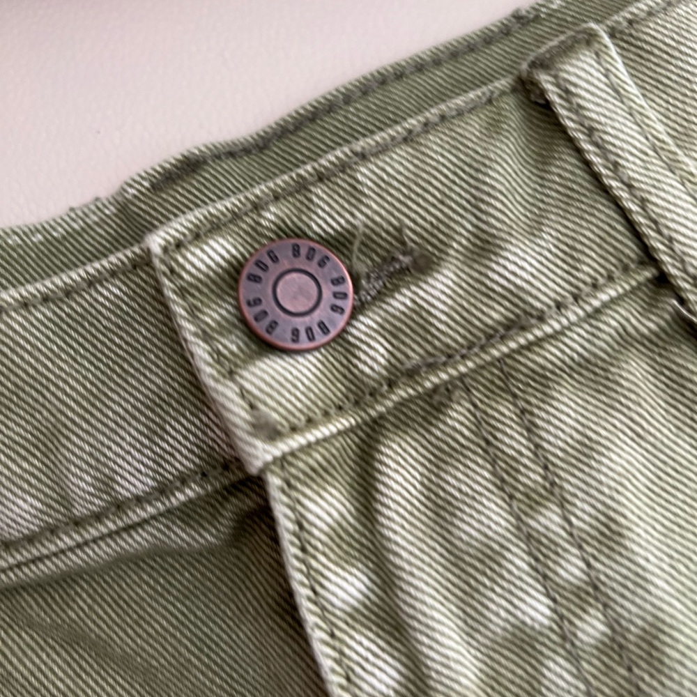 BDG Dropped Rise Distressed Denim Short - Picture 4 of 7